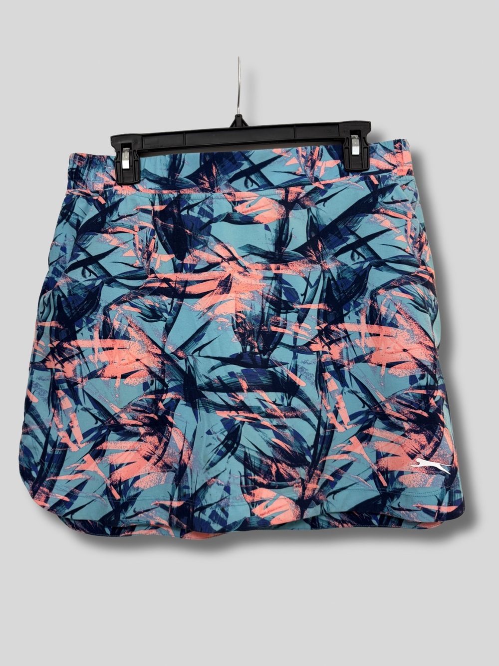 Slazenger Golf Abstract Print Athletic Skort in Aqua with Pockets